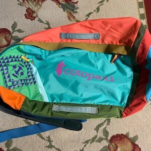 Cotopaxi Uyuni 46L Duffel - Del Dia